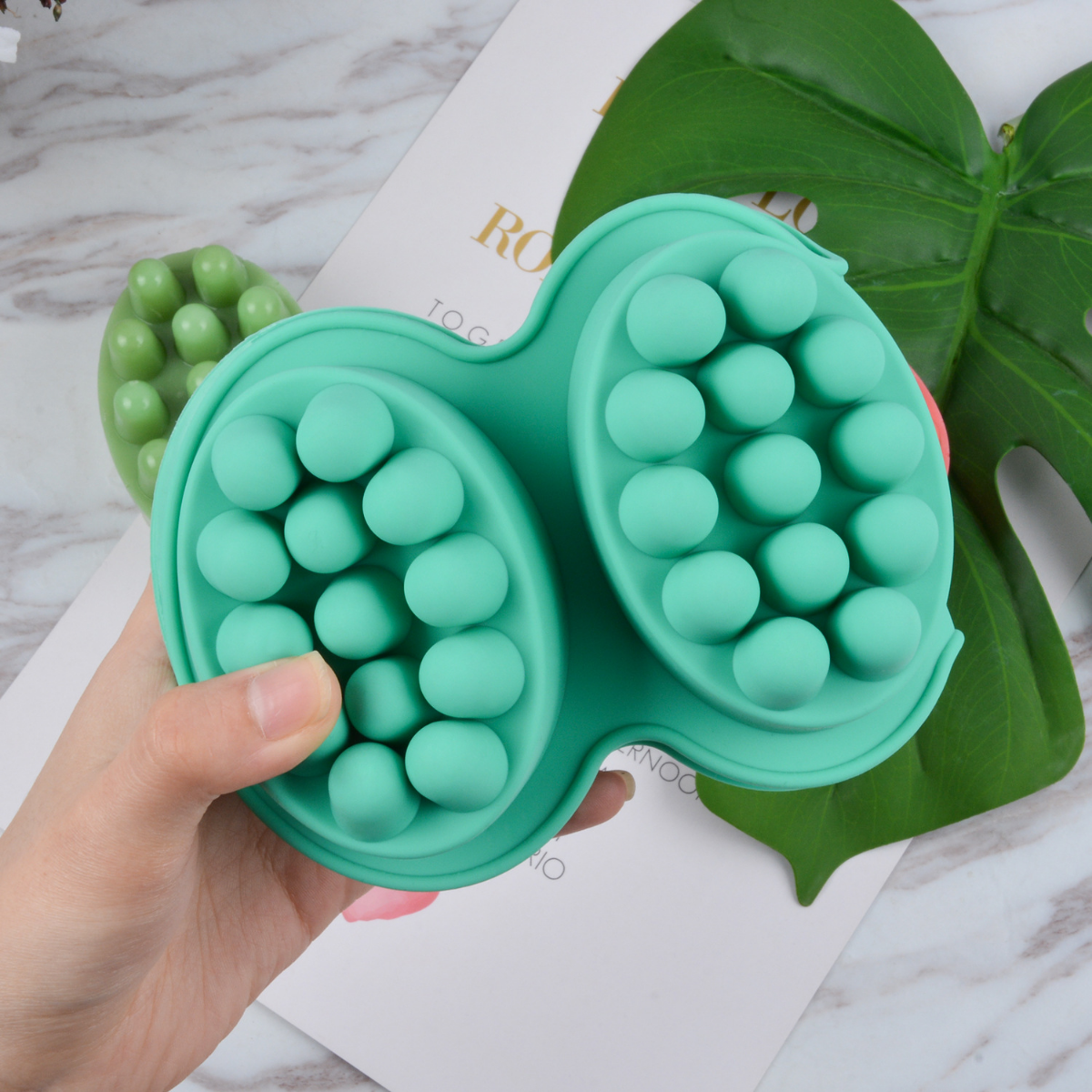 4 Hole Oval Massage Soap Silic - Candle Supplies Wholesale recension och pris